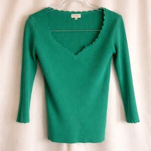 Woman’s Season Ribbed Knit Sweater. Easy clothes. Size S/M.